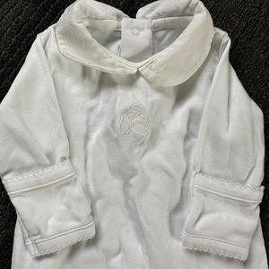 Never worn kissey kissey 1mth footies